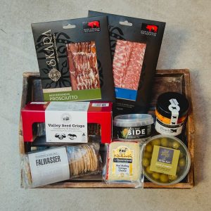 Antipasto Hamper (Serves 4)